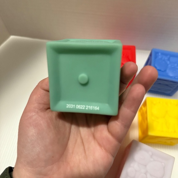 Infantino Colorful Soft Rubber Baby Building Blocks Lot of 8 Animals Numbers - Picture 8 of 8